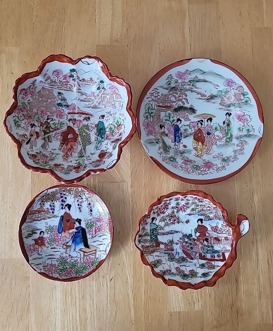 Antique/Vintage Japanese Geisha Porcelain Set Antique/Vintage Japanese Geisha Porcelain Set