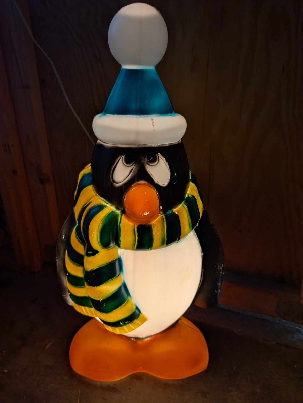 ✅Vintage ✅Chilly Willy Penguin 28\