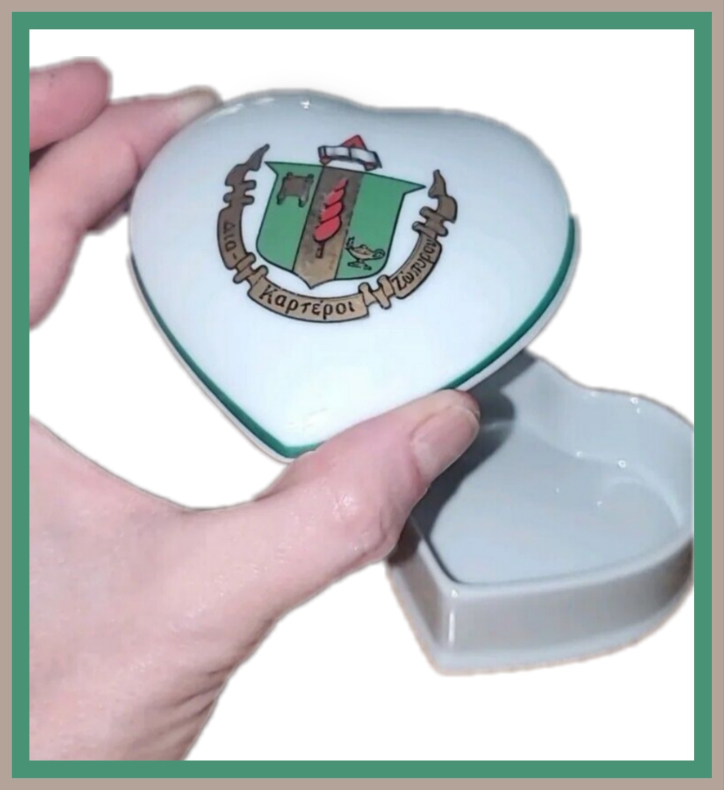 EvezBeadz Vintage Delta Zeta Sorority Crest Heart Shaped Trinket Keepsake Box