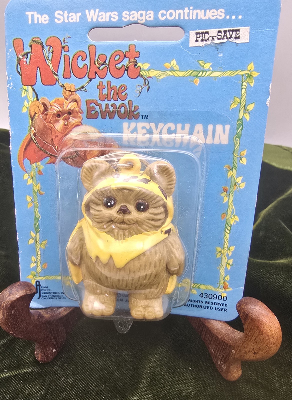 Vintage 1983 Star Wars Wicket Ewok Keychain Return of the Jedi NOS