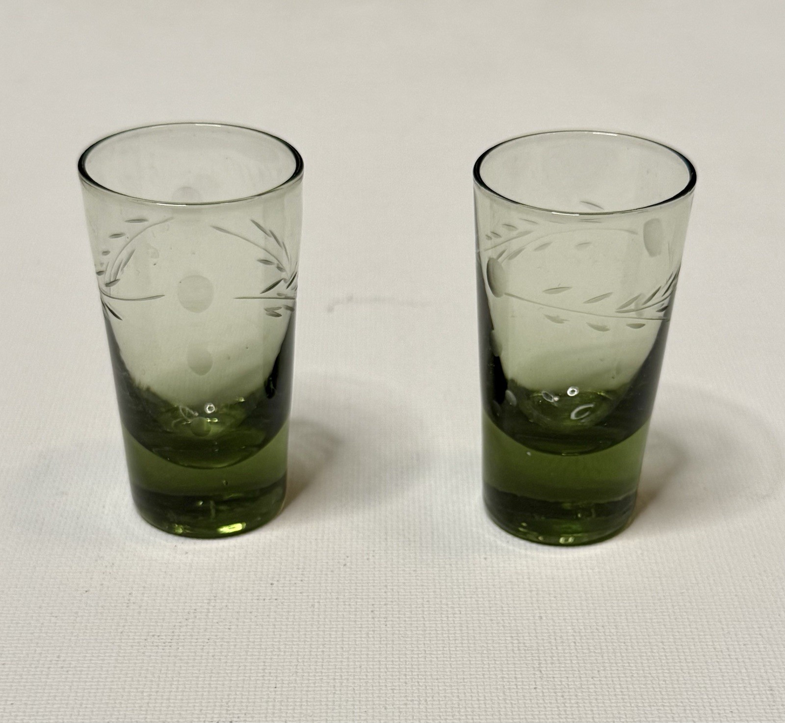 2 pc Avocado Green Floral Shot Glasses Vintage Etched Glass Mid Century Barware