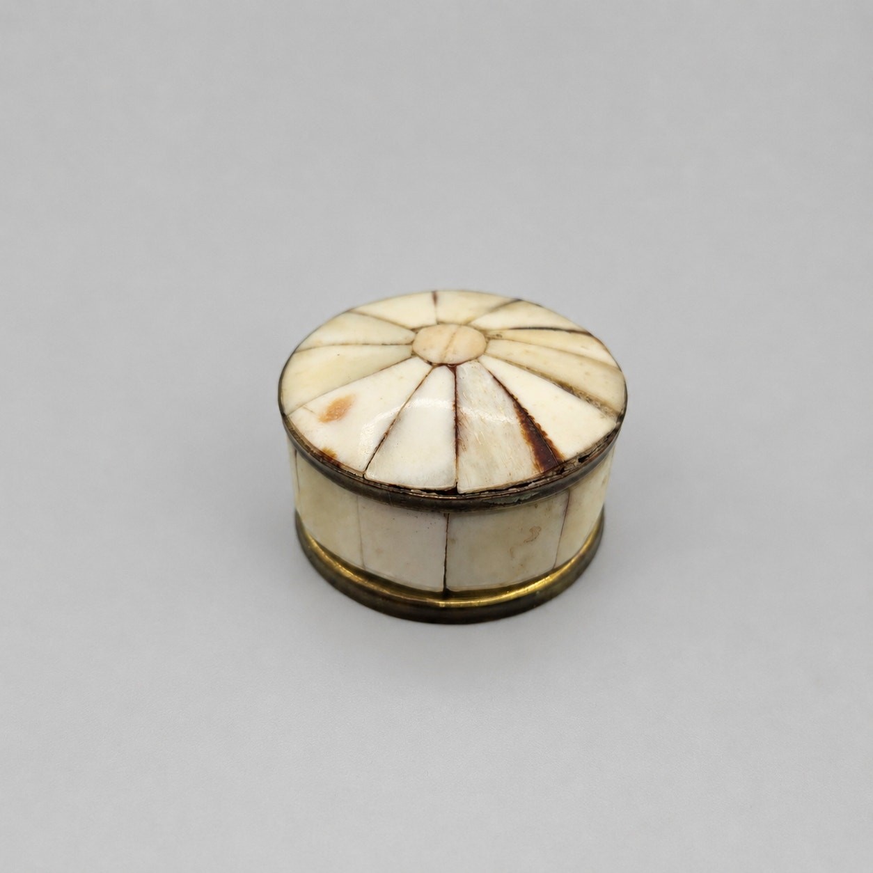 Vintage Bone Inlay Brass Mini Ring Pill Box Sunburst Mosaic Global Decor