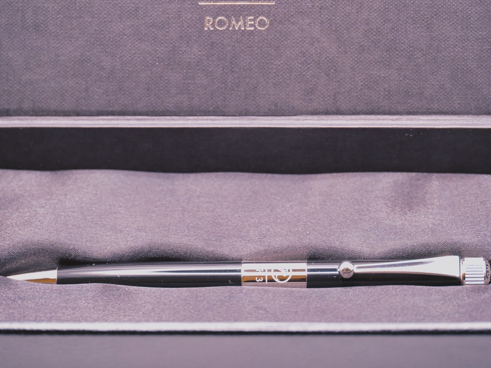 Romeo #3 Slim Ballpoint Pen Romeo #3 Slim Ballpoint Pen