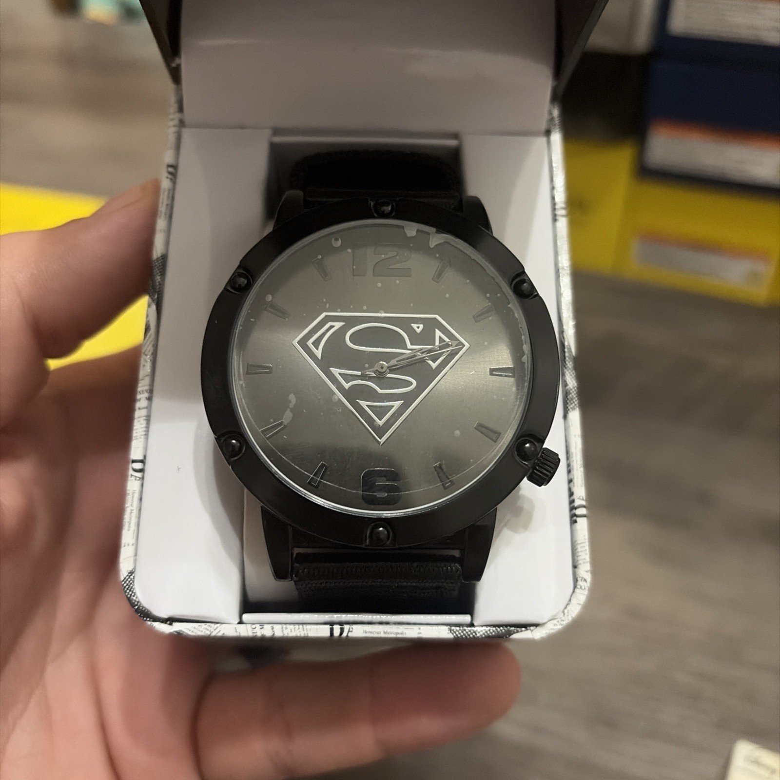 Superman Quartz Men's Wristwatch 51mm Black Stainless Case Nylon Strap Brand New