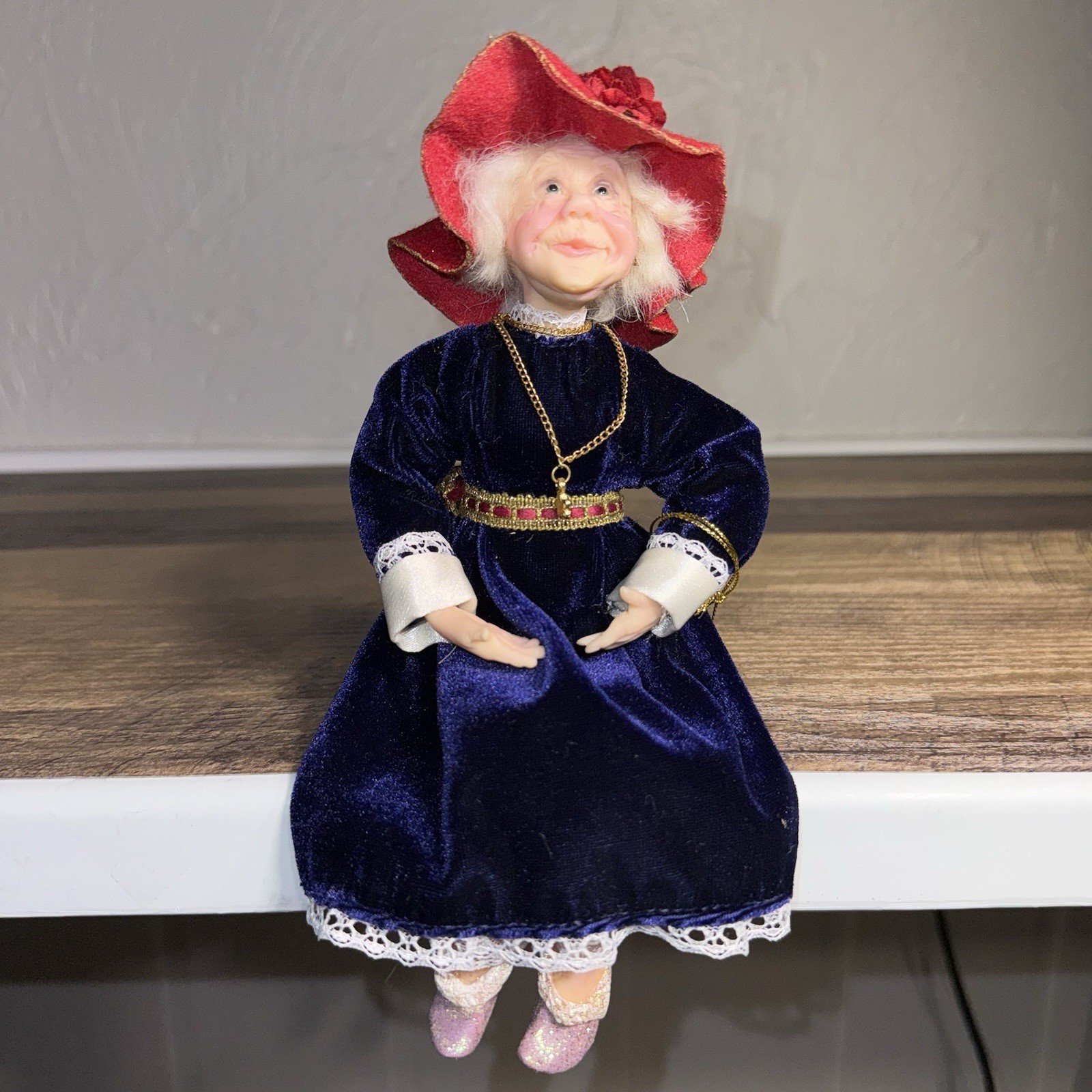 Jacqueline Kent Collection Grandma Granny Posable Doll Red Hat Society NO BENCH