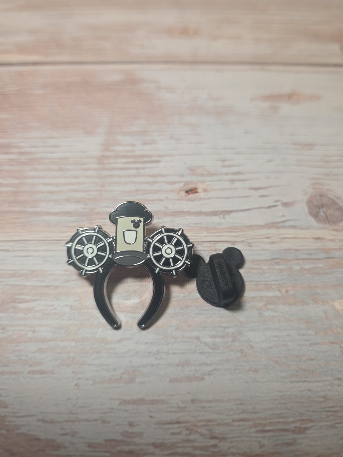 2025 Disneyland Hidden Mickey Ear Headband CHASER Pin - Steamboat Willie 2025 Disneyland Hidden Mickey Ear Headband CHASER Pin - Steamboat Willie