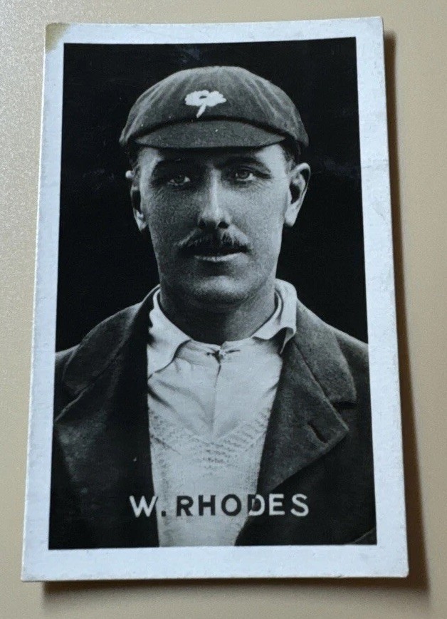 1922-23 The Champion Sporting Champions Wilfred Rhodes #27