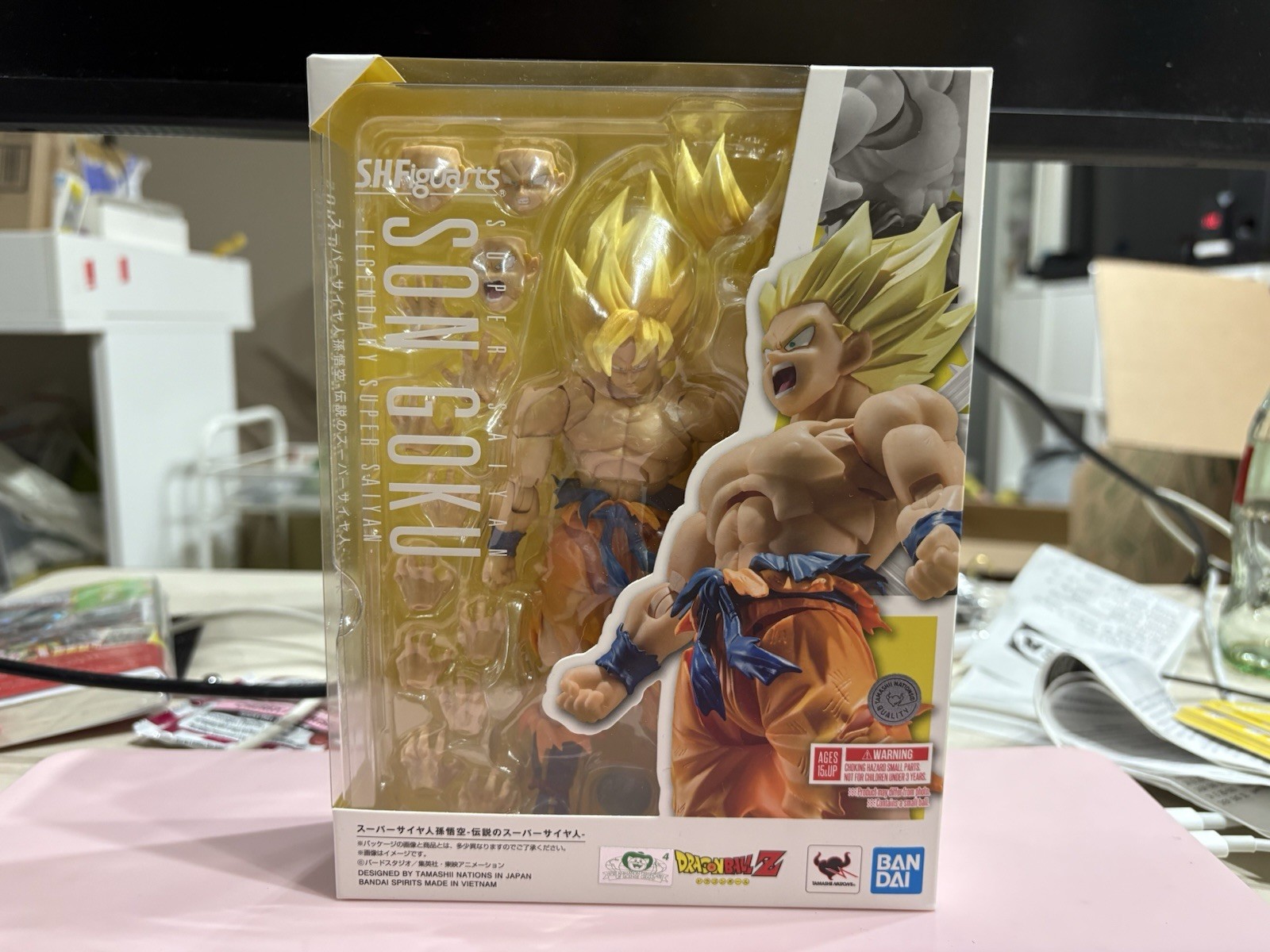 Authentic BANDAI S.H. Figuarts Legendary Super Saiyan Son Goku Dragon ball Z Authentic BANDAI S.H. Figuarts Legendary Super Saiyan Son Goku Dragon ball Z