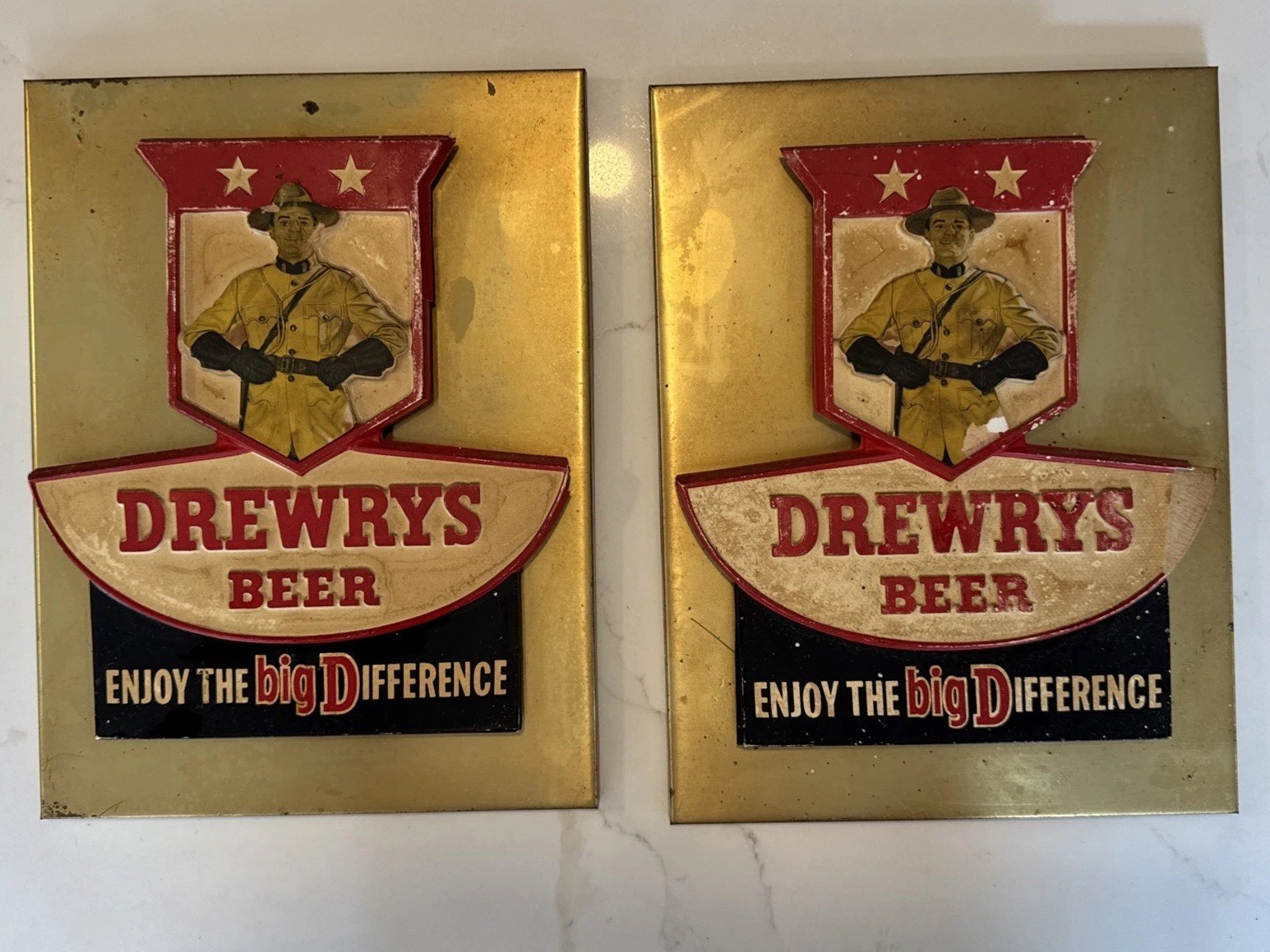 Vintage Drewrys Beer  Sign Big D Metal & Plastic Bar 12.5”x9. Set of 2