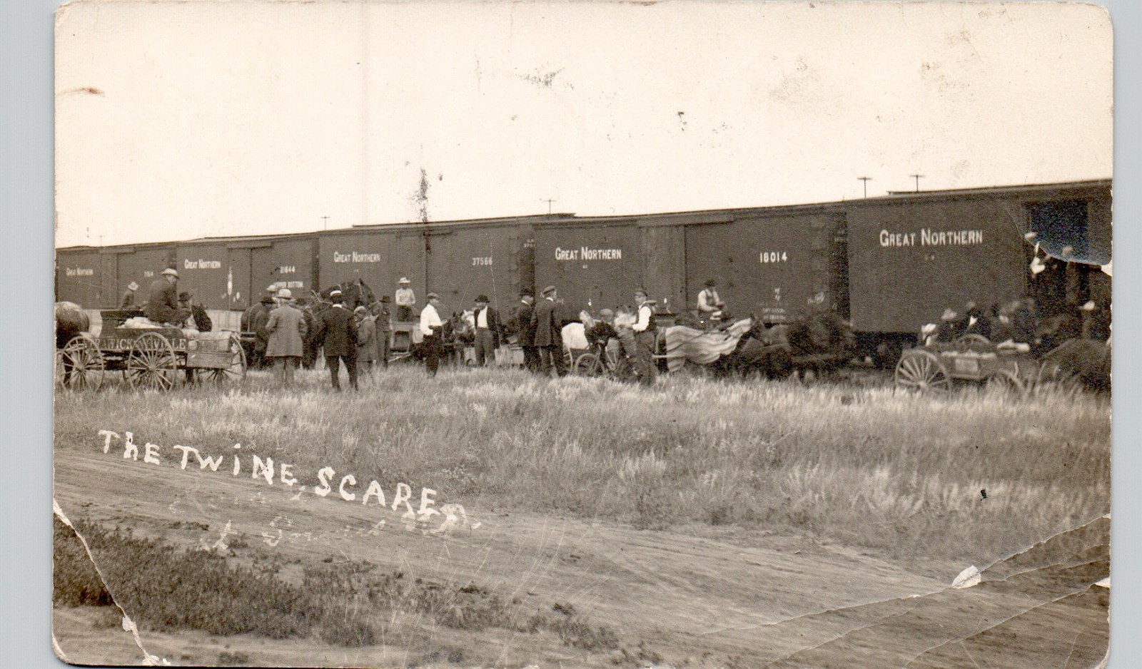 GREAT NORTHERN TWINE CARS souris, nd 1914 postcard dakota depot real photo rppc