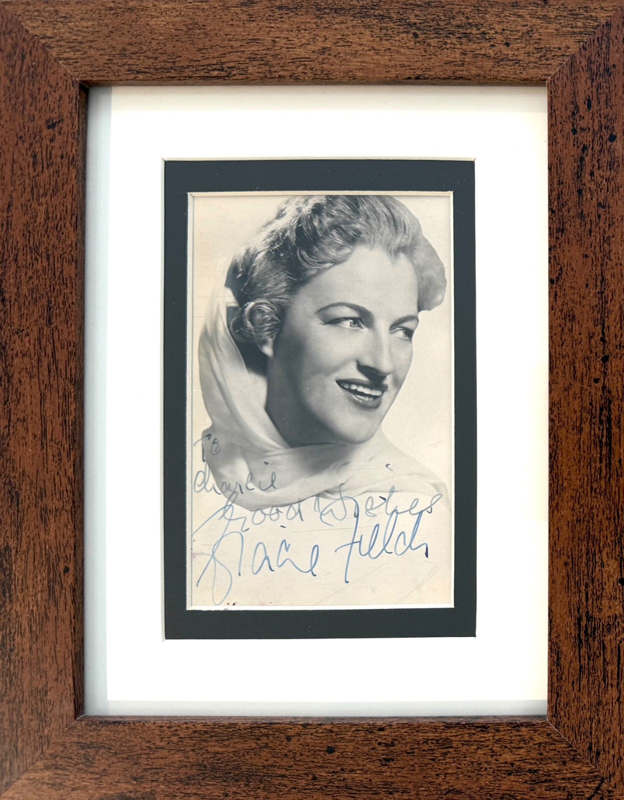 Gracie Fields, Famous British Actress, Framed 20x15cm Hand Signed Photo With COA