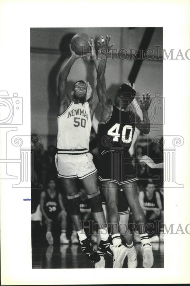 1991 Press Photo Basketball - Newman's Randy Livingston up against Morris Gallo 1991 Press Photo Basketball - Newman's Randy Livingston up against Morris Gallo