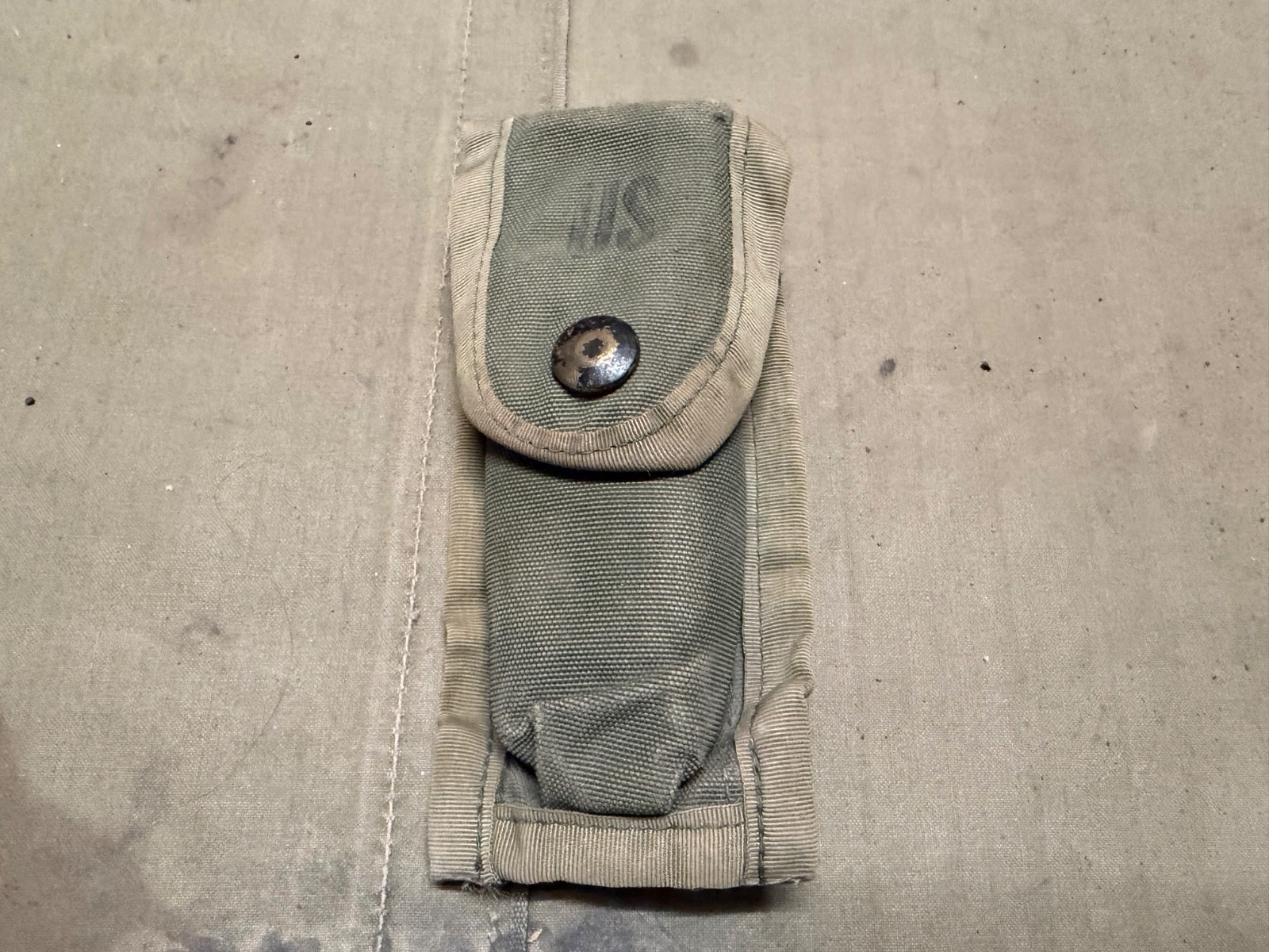 ORIGINAL US ARMY 1980s DESERT STORM BERETTA M9 9MM PISTOL AMMO MAG POUCH POCKET