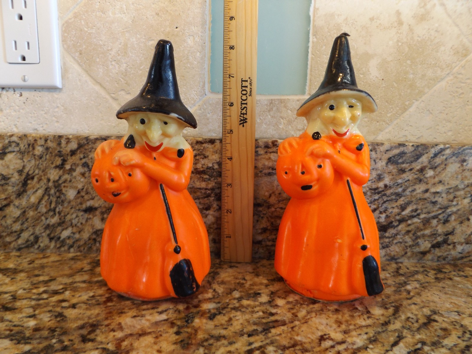 VINTAGE PAIR OF UNUSED GURLEY WITCH CANDLES FOR YOUR HALLOWEEN DISPLAY VINTAGE PAIR OF UNUSED GURLEY WITCH CANDLES FOR YOUR HALLOWEEN DISPLAY