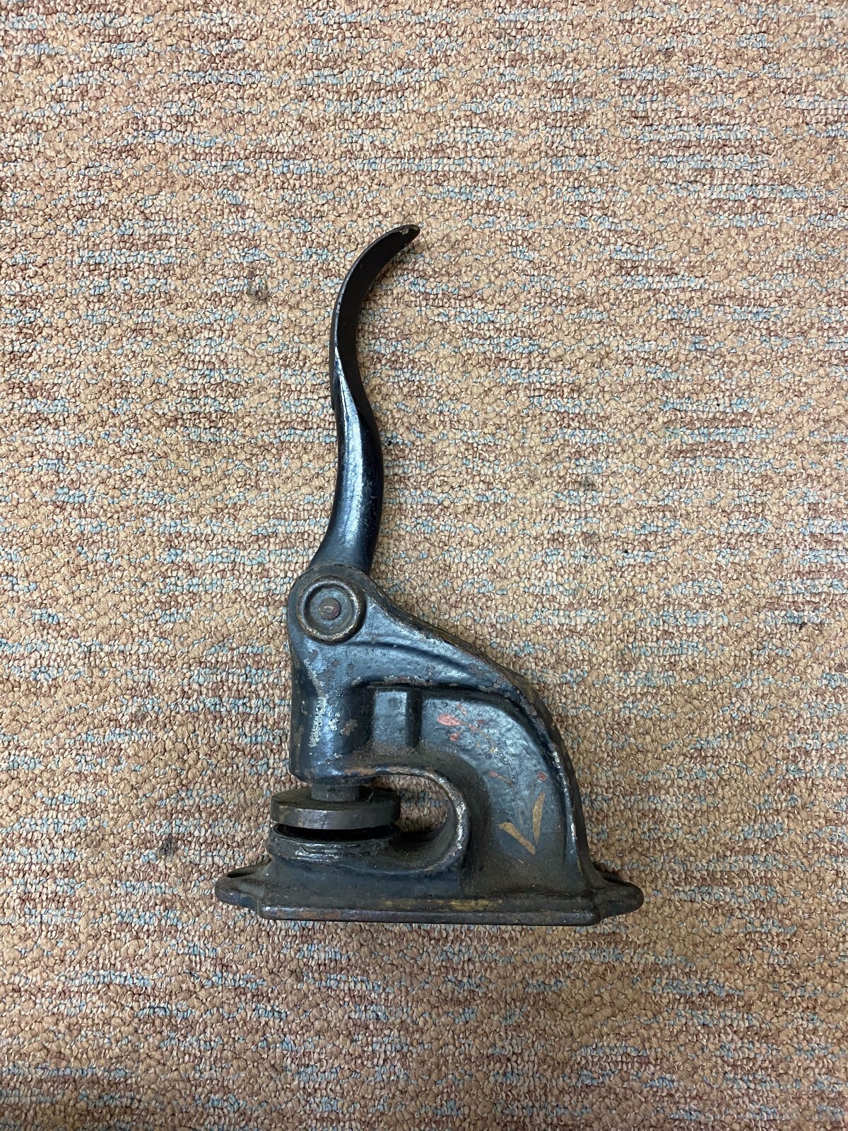 OA) Vintage Cast Iron Press Stamp Seal I.W. Reynolds Fredericksburg Virginia