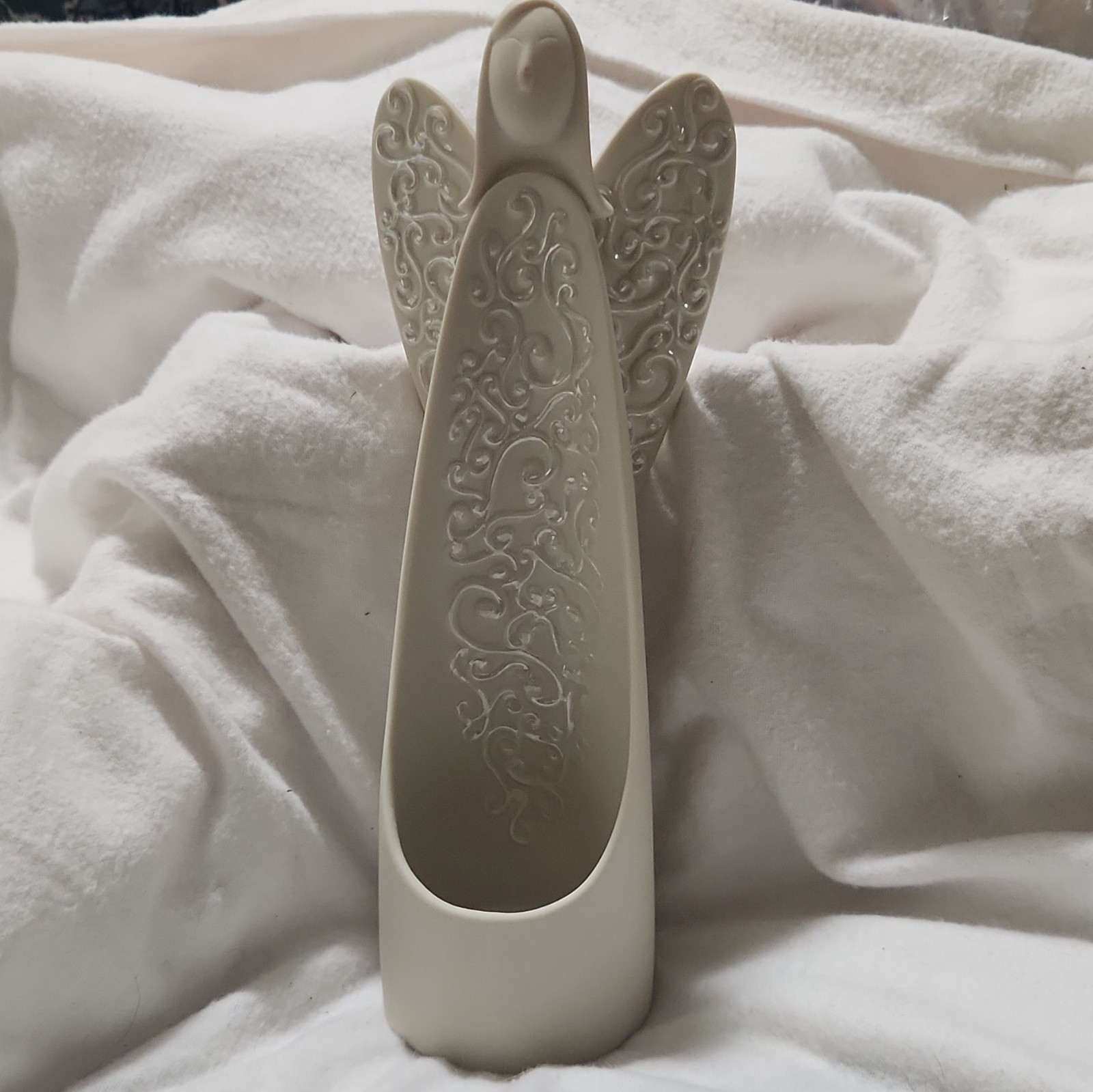 PartyLite Serenity Angel Tealight Holder P9629 PartyLite Serenity Angel Tealight Holder P9629