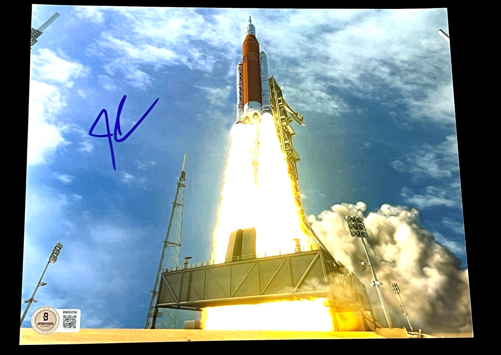 JARED ISAACMAN SIGNED AUTOGRAPH 8x10 PHOTO ARTEMIS LAUNCH BECKETT BAS NASA D