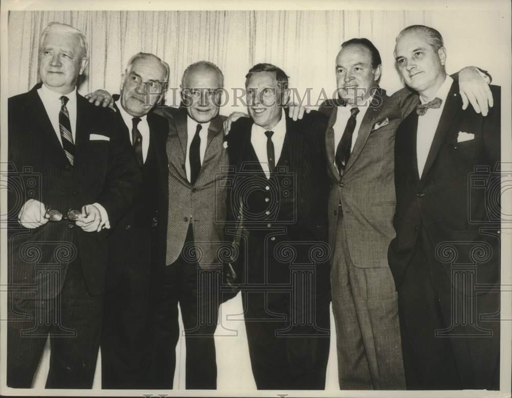 1961 Press Photo Bob Hope with his Brothers reunited at Bob's North Hollywood