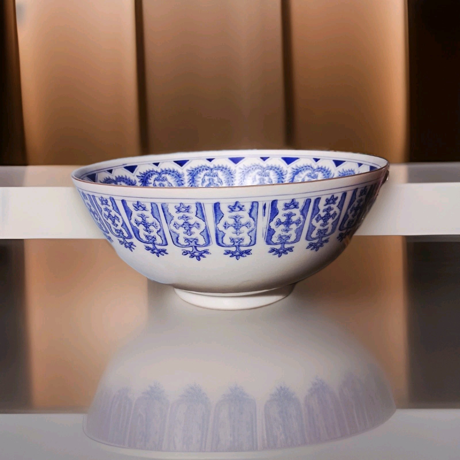 Japanese Bowl Large Hand painted vintage Blue/White Chinoiserie 6904 Japanese Bowl Large Hand painted vintage Blue/White Chinoiserie 6904