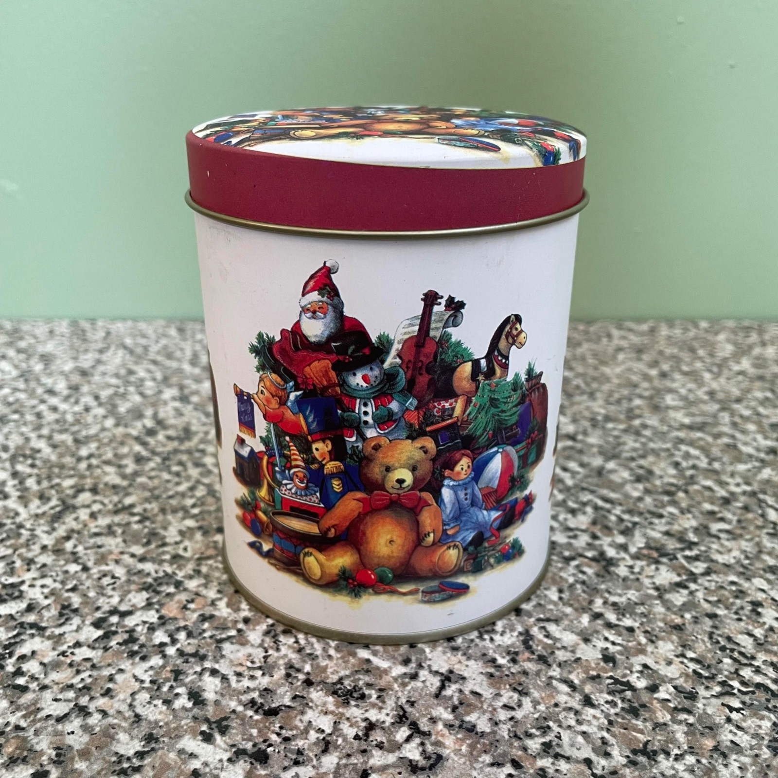 Vintage Teddy Bear Metal Tin Canister with Lid Vintage Teddy Bear Metal Tin Canister with Lid