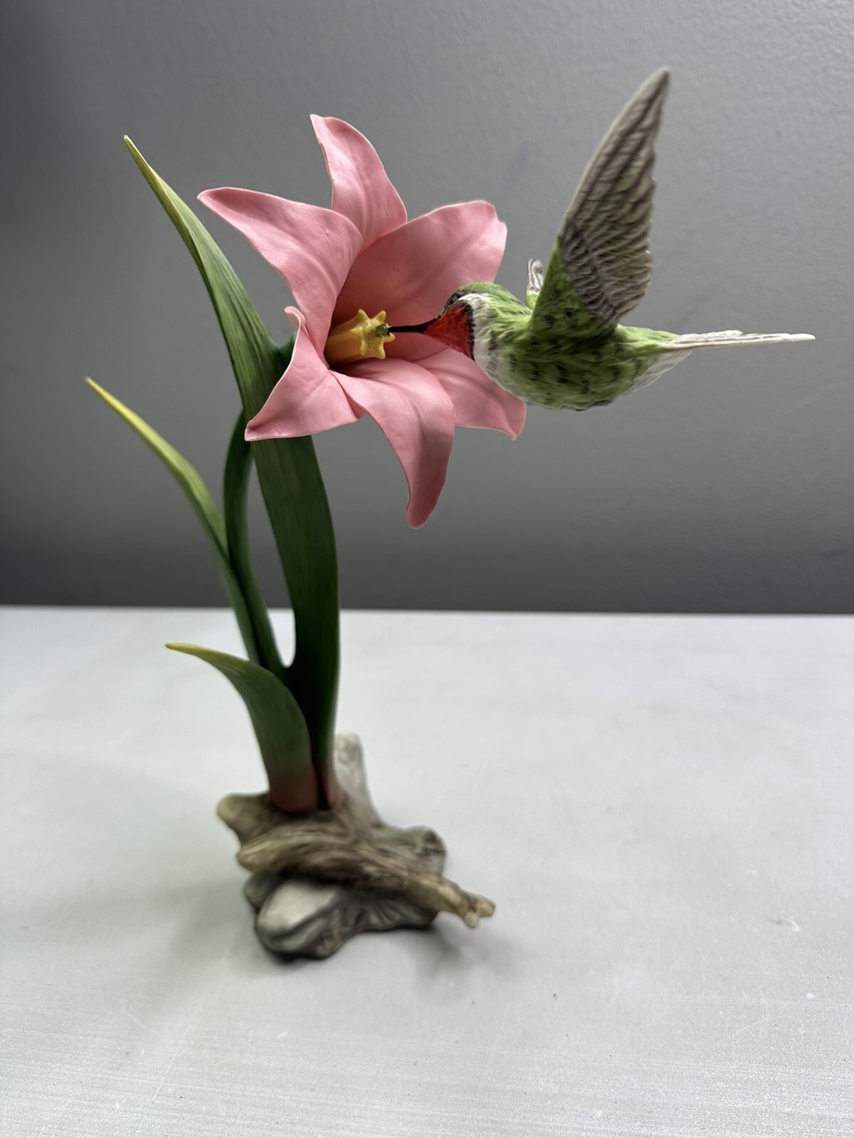 Rare 1989 BOEHM Porcelain Ruby Throated Hummingbird Mound Lily Yucca 40350 #142 Rare 1989 BOEHM Porcelain Ruby Throated Hummingbird Mound Lily Yucca 40350 #142