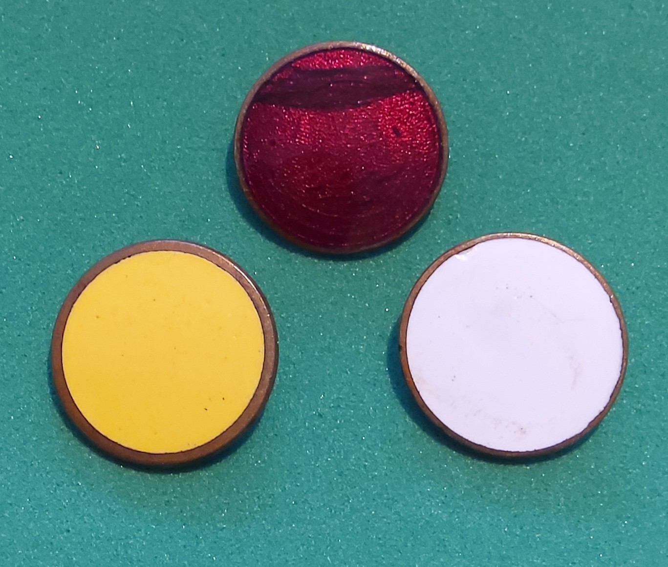 Vintage Round Enamel \ Vintage Round Enamel \