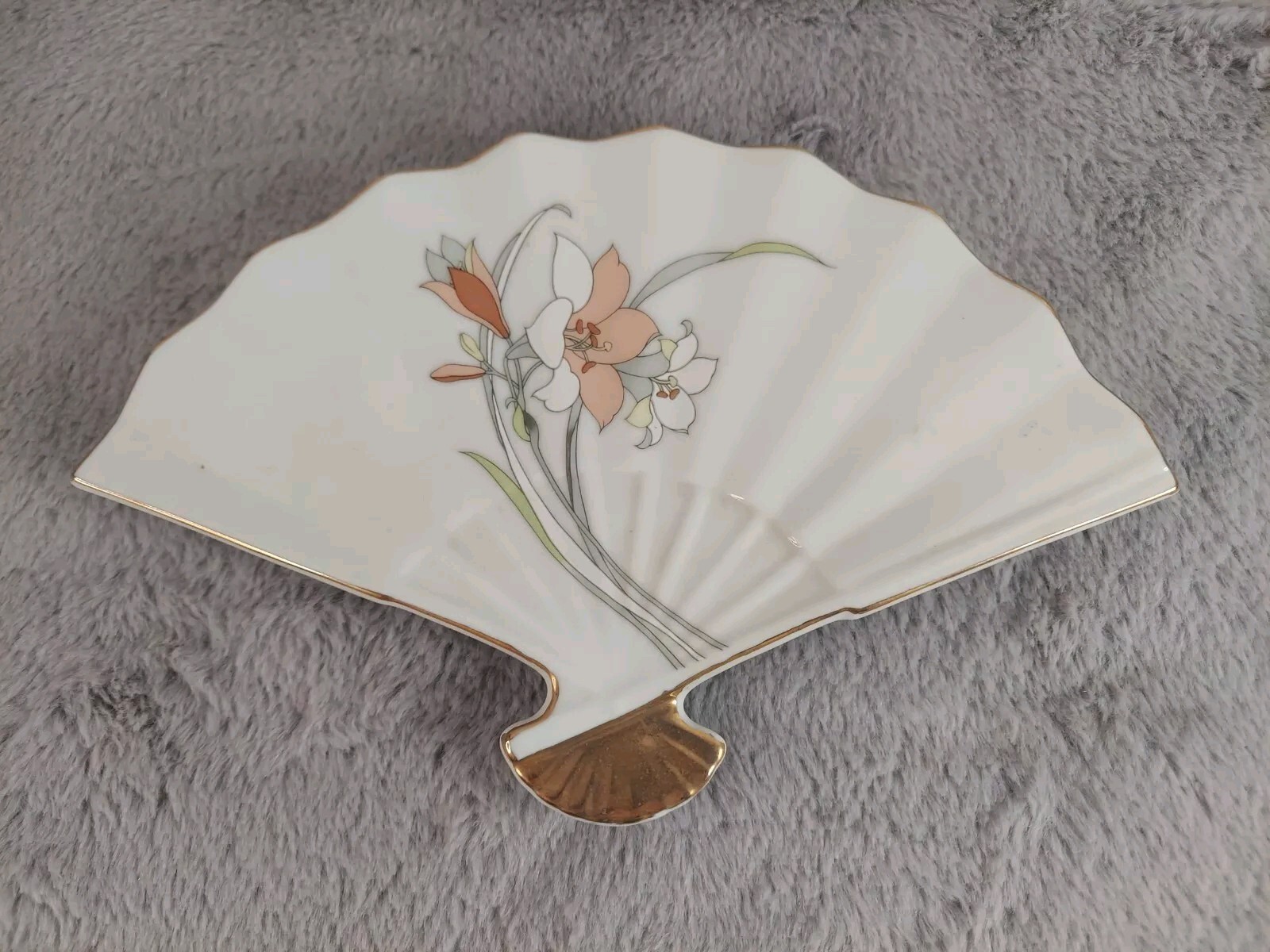 Vintage Yamaji Peach/Grey Lilies Fan-Shaped Porcelain Dish