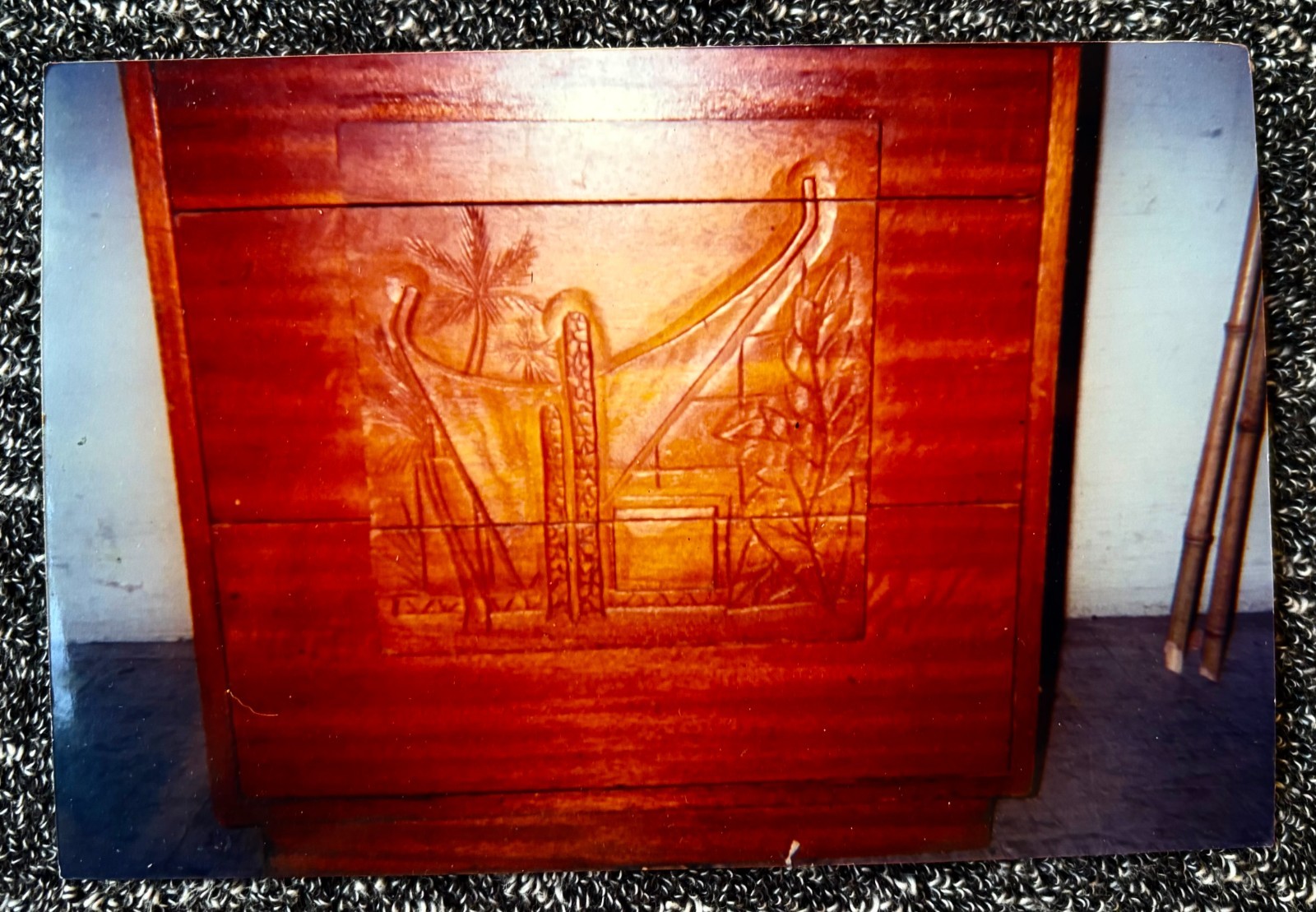 THE WAIKIKIAN Tiki HOTEL Photo of HAND CARVED DESK with CLASSIC TIKI STYLE  # 2