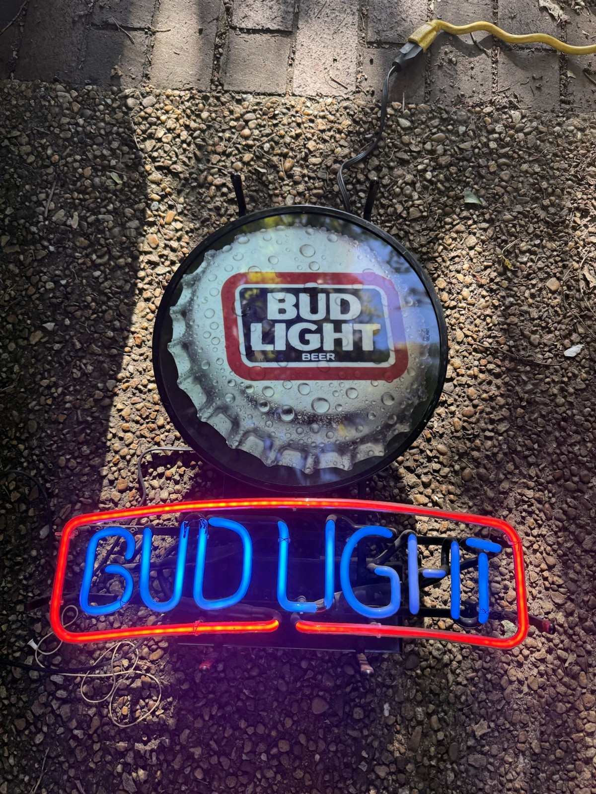 Vintage Neon Bud Light Sign, approx. 21