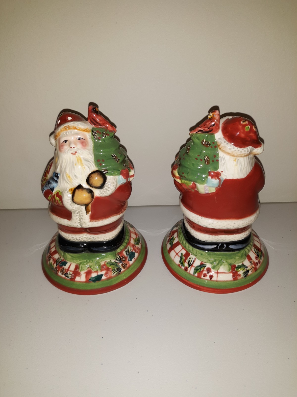 Vintage Tracy Porter Winterland Collection Hand Painted Santa Salt & Pepper Vintage Tracy Porter Winterland Collection Hand Painted Santa Salt & Pepper