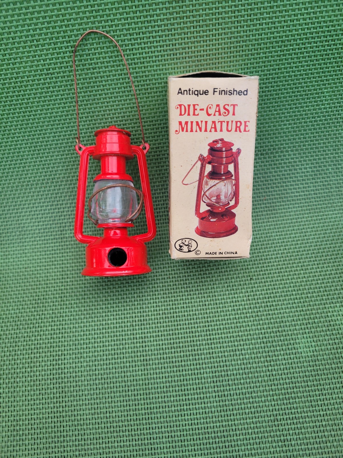 Vintage Miniature Die Cast Metal Red Hurricane Kerosene Lantern Pencil Sharpener