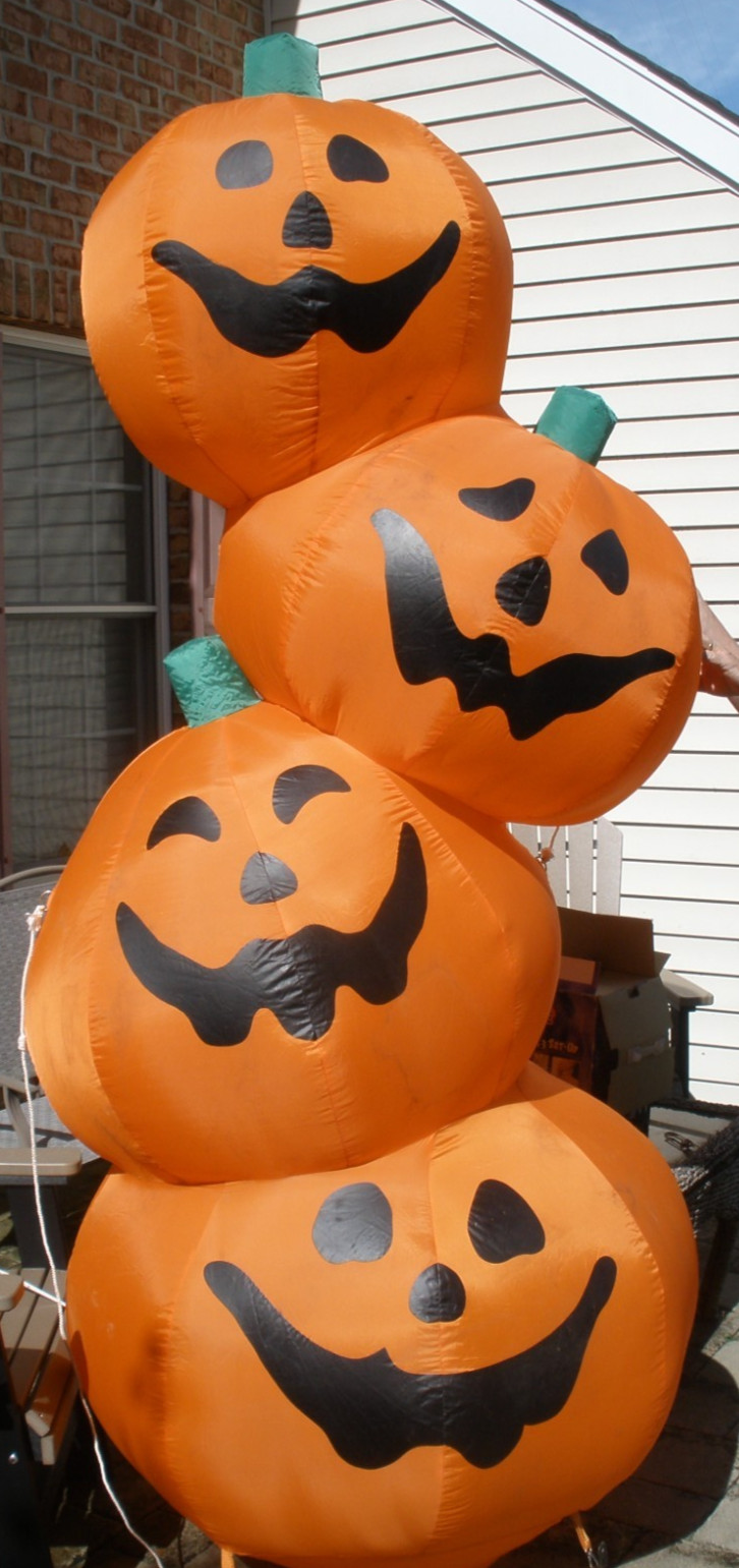 GEMMY GIANT 8 FOOT AIRBLOWN INFLATABLE STACKED PUMPKINS IN BOX WORKS