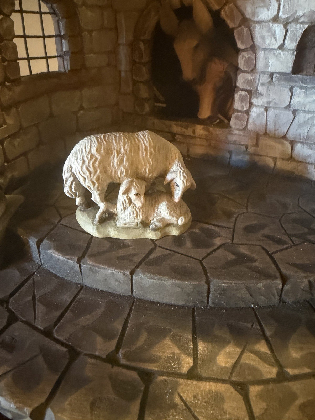 Anri Kuolt Nativity Sheep 6 Inch Scale Hand Carved Excellent Condition 