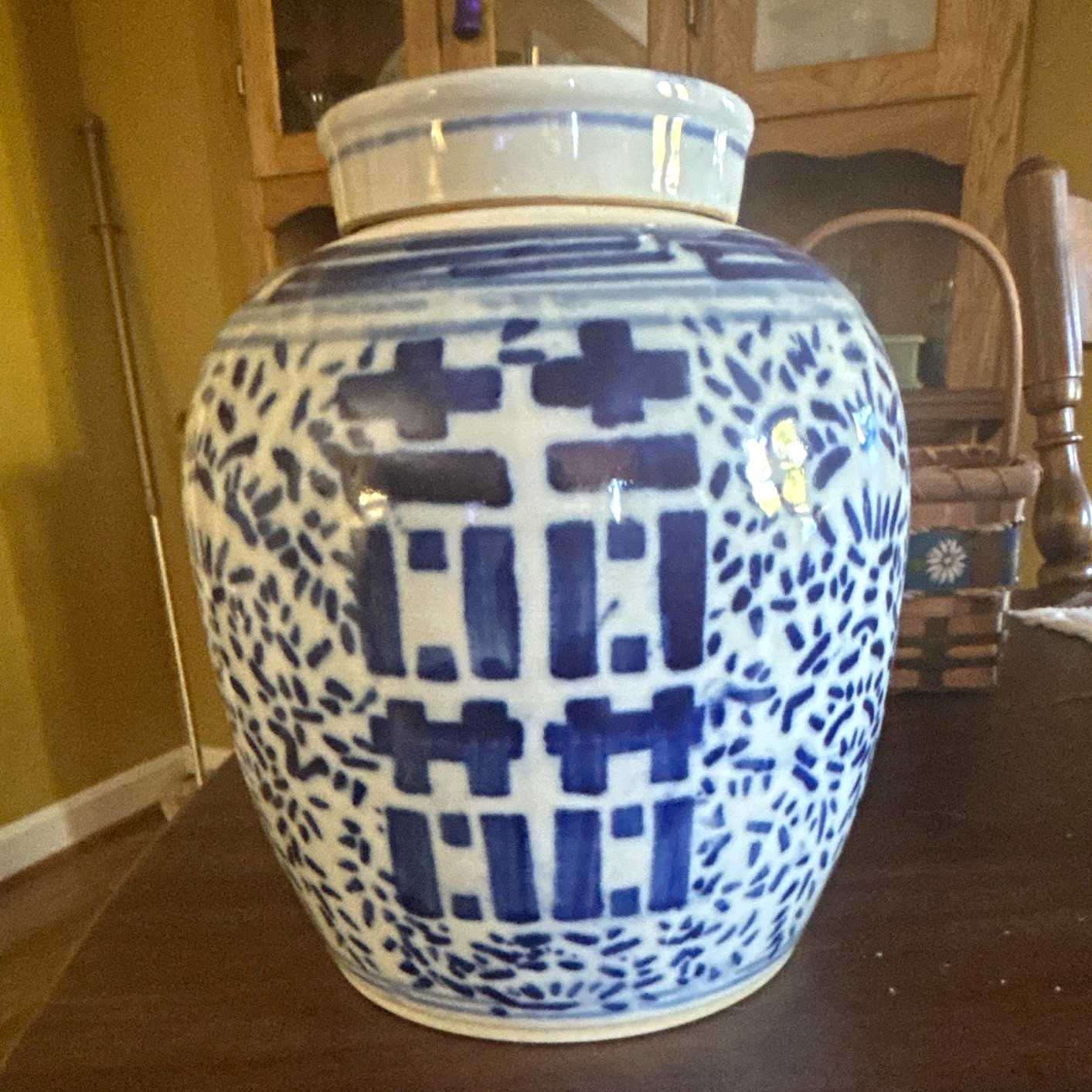 Vintage Chinese blue and white porcelain double happiness ginger jar