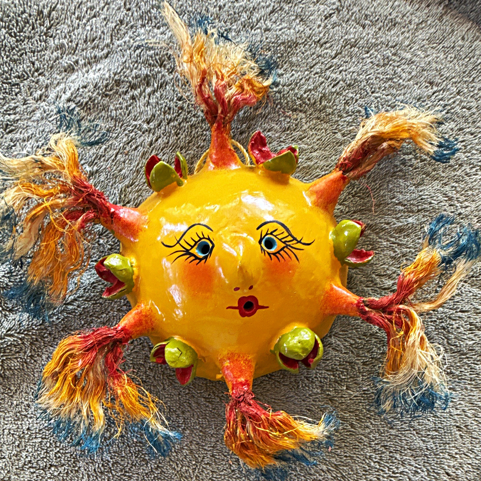 Vintage Mexican Hand Painted Coconut Shell Sun Face(6a)