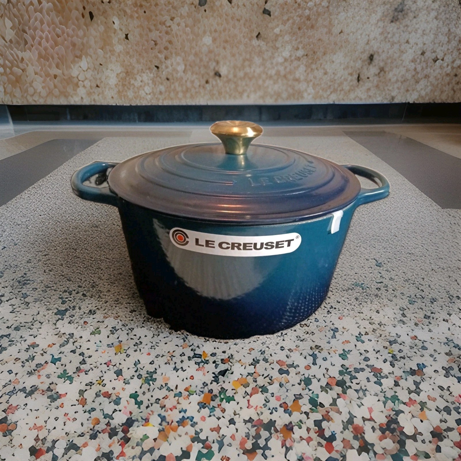 Le Creuset Signature Enameled Cast Iron Deep Round Oven, 6 1/2-Qt, Agave Le Creuset Signature Enameled Cast Iron Deep Round Oven, 6 1/2-Qt, Agave