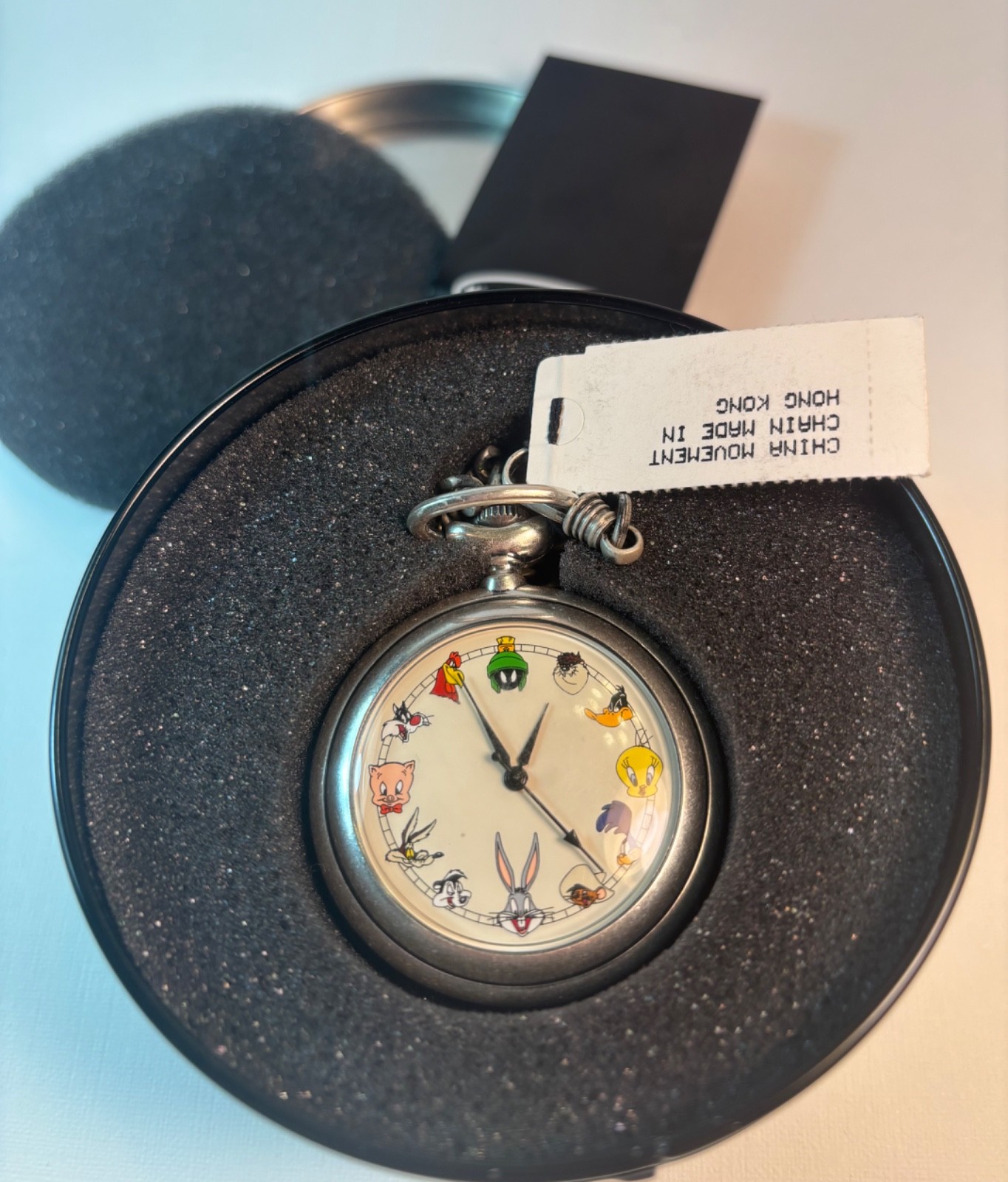 Vintage Looney Tunes Fossil Pocketwatch, Silver Dial, Untested Vintage Looney Tunes Fossil Pocketwatch, Silver Dial, Untested