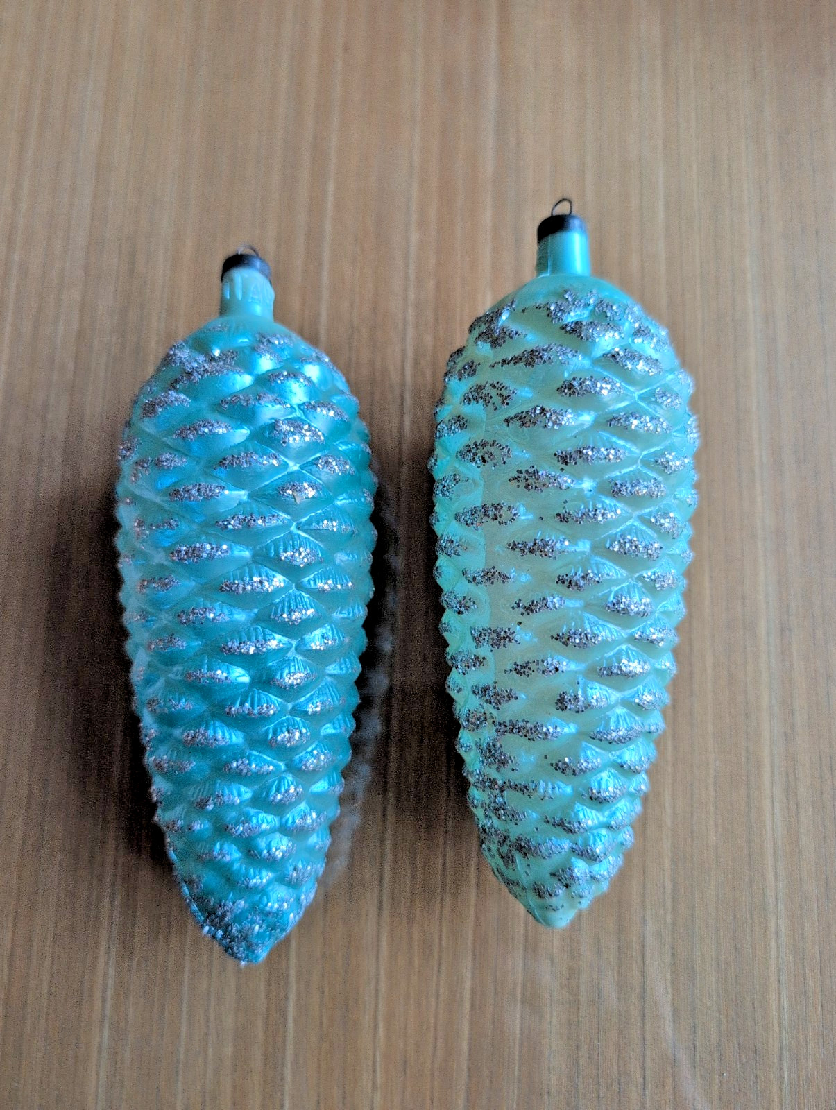 2 Vintage Italy Glass Pinecone Christmas Tree Ornaments Large Glitter Frosted 2 Vintage Italy Glass Pinecone Christmas Tree Ornaments Large Glitter Frosted