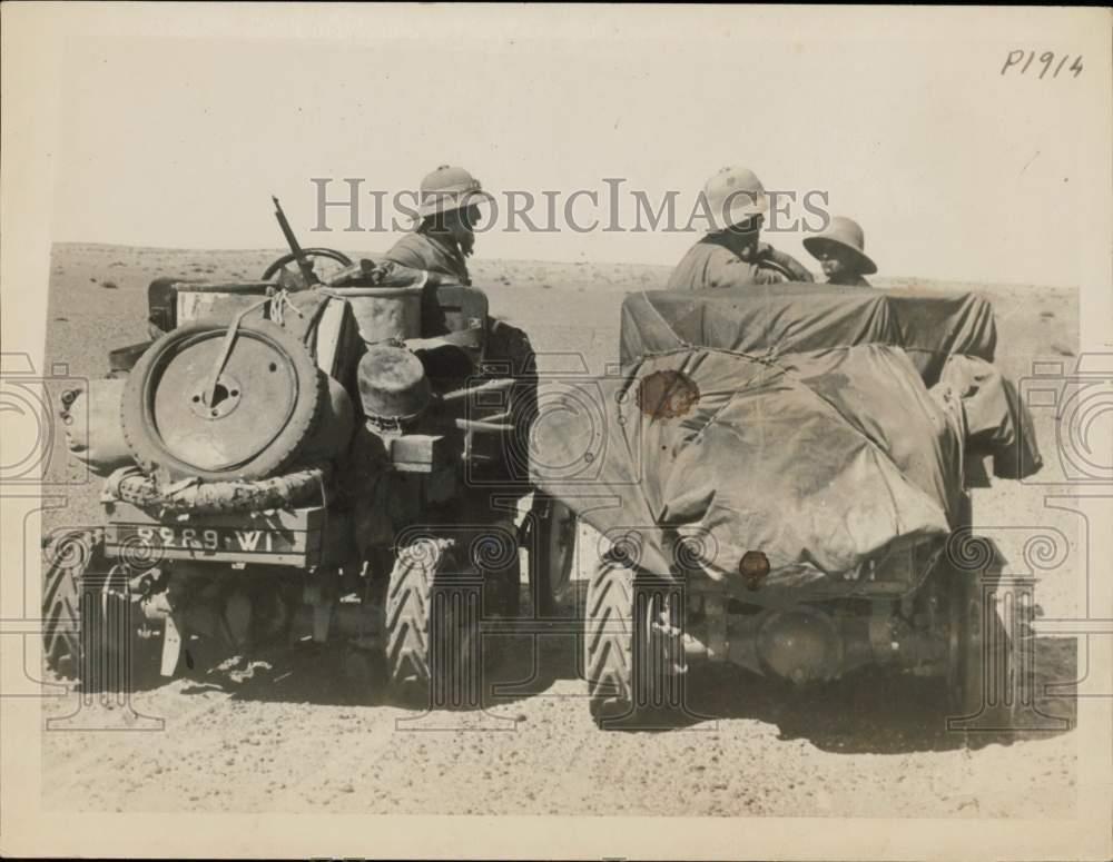 1923 Press Photo People crossing the Sahara Desert by automobile, Africa