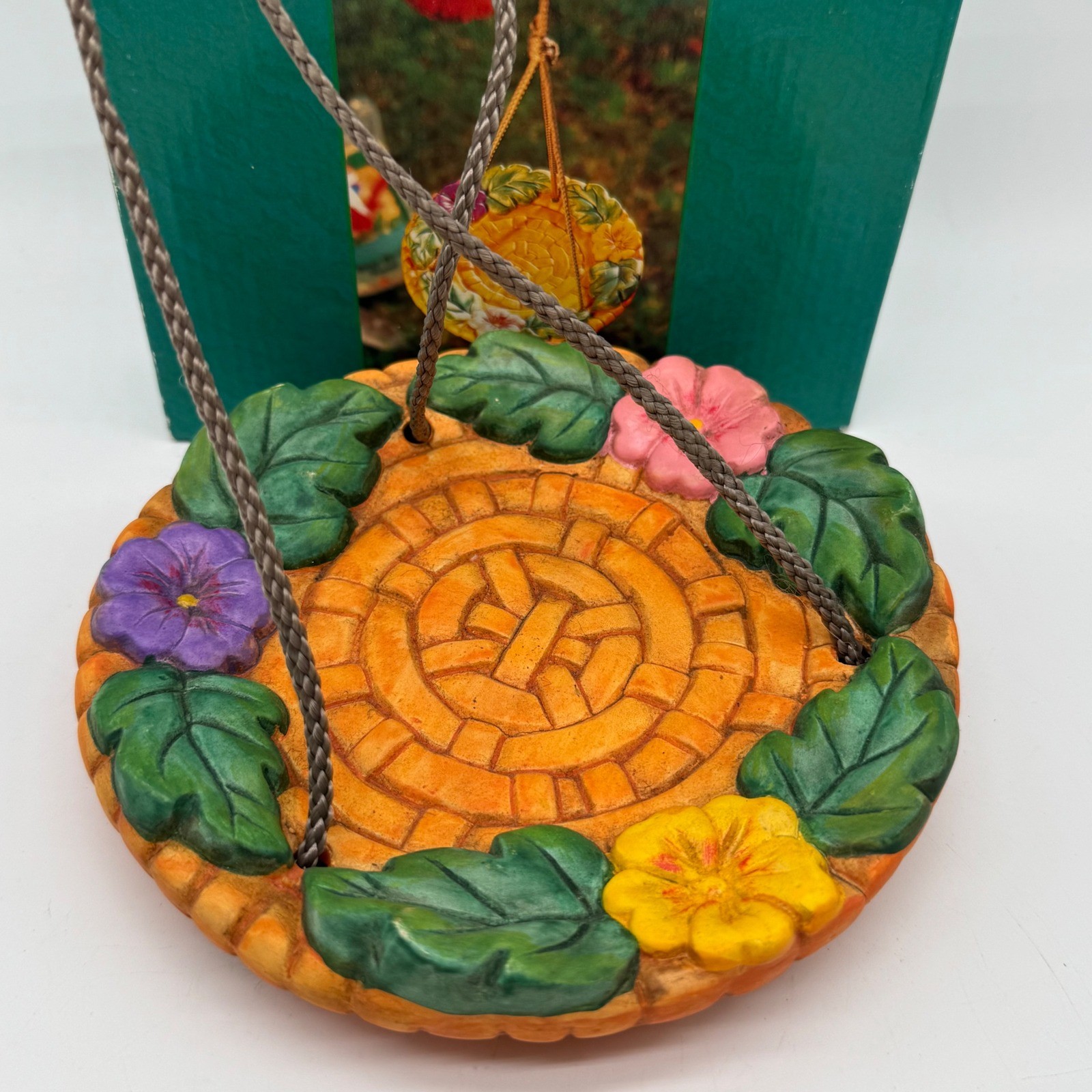 Vintage 1970s Homco Faux Wood Hanging Basket Plaque Flower Bird Feeder Boxed Vintage 1970s Homco Faux Wood Hanging Basket Plaque Flower Bird Feeder Boxed