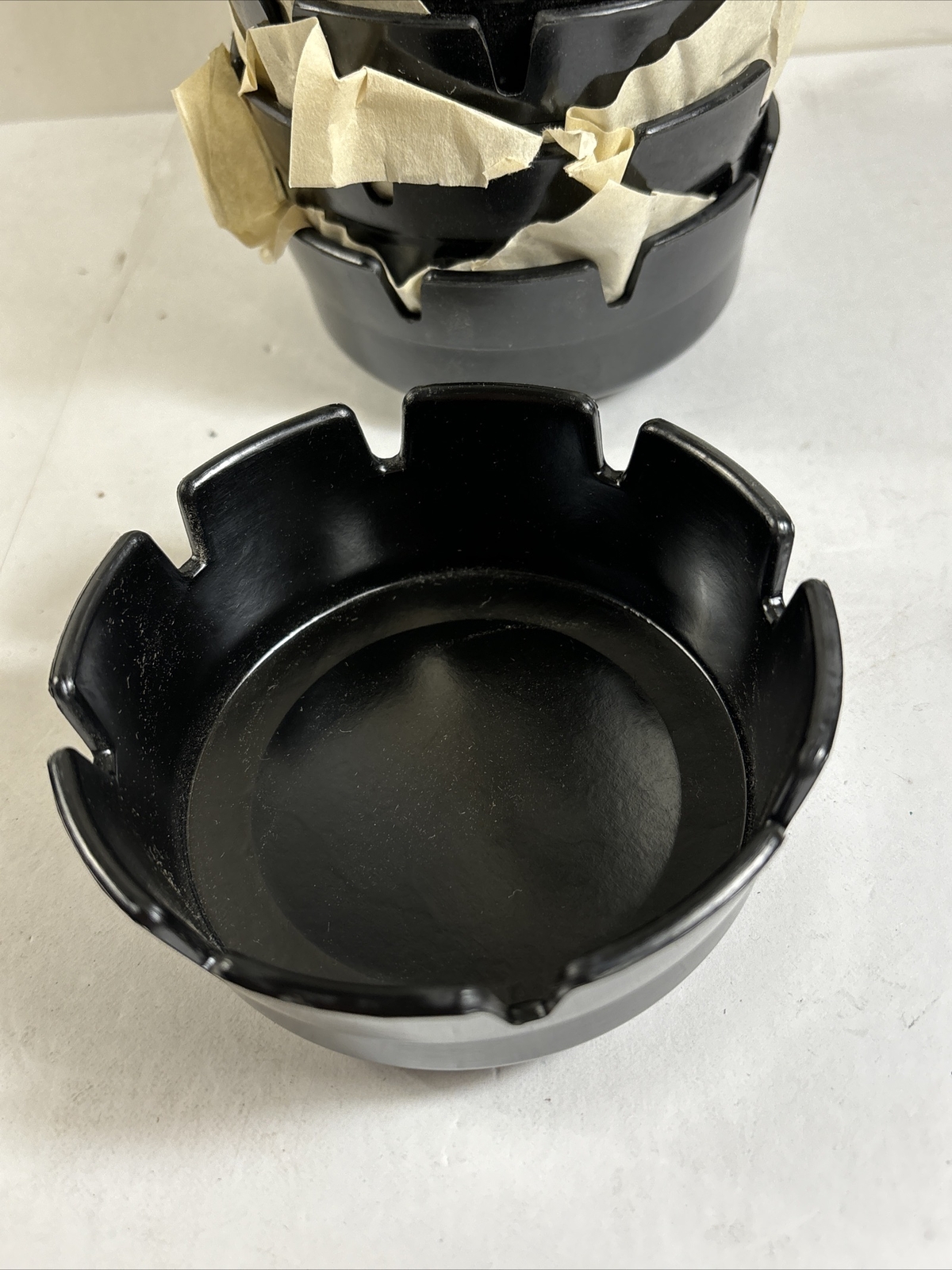 LOT Of 12 Vintage Plastic Ashtrays Prime Plastics #263 - 4 Inch Black Nos LOT Of 12 Vintage Plastic Ashtrays Prime Plastics #263 - 4 Inch Black Nos