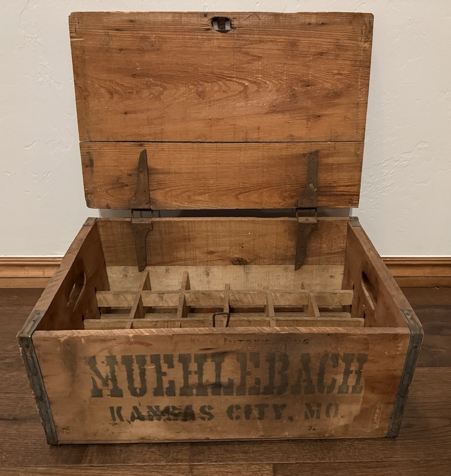 Antique Wooden Muehlebach Beer Crate w/ Original G&C Label, 24-Bottle Size Antique Wooden Muehlebach Beer Crate w/ Original G&C Label, 24-Bottle Size