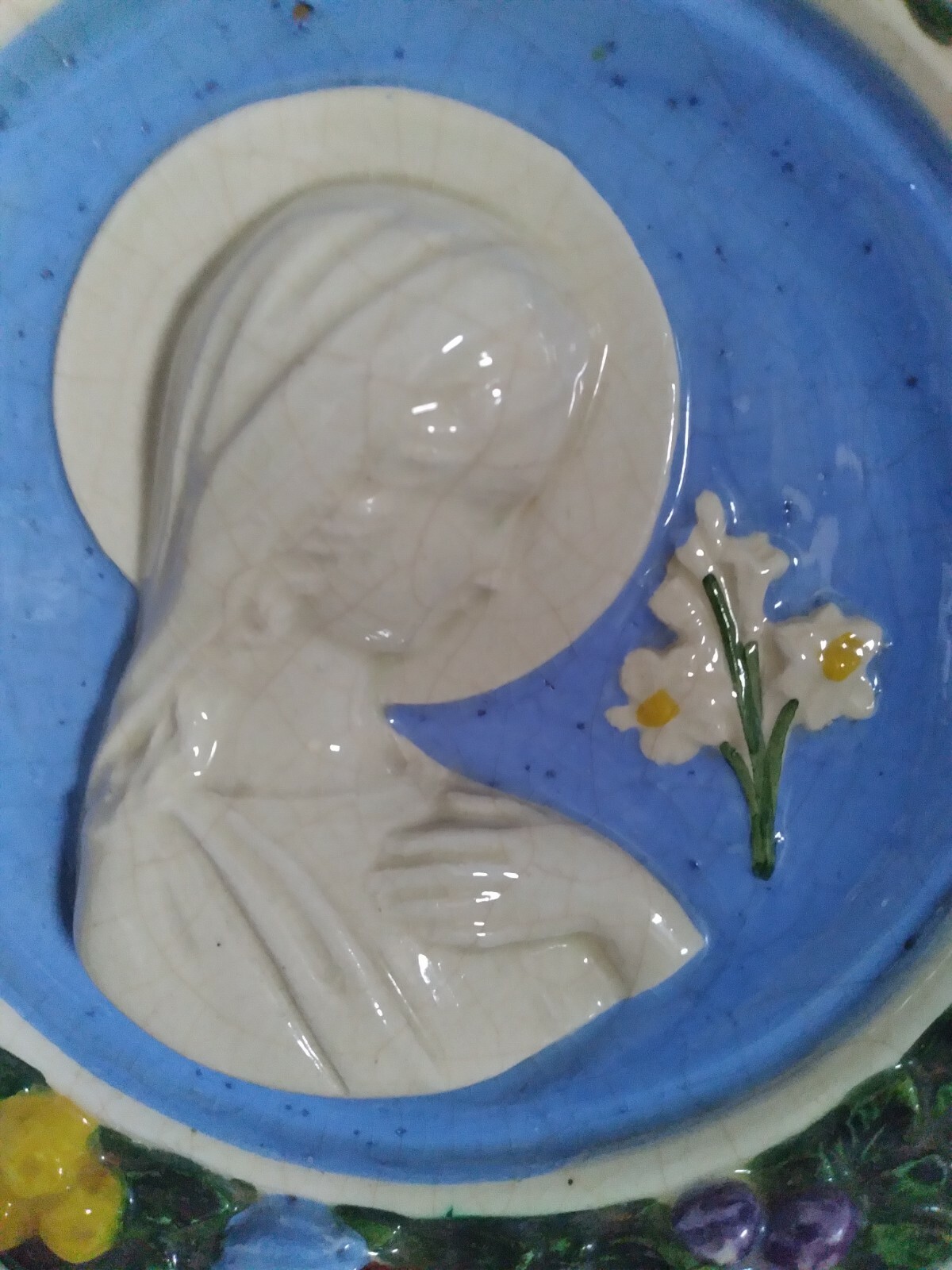 Virgin Mary Round Ceramic Wall Hanging Plaque Embossed Indoor Outdoor 7.5\
