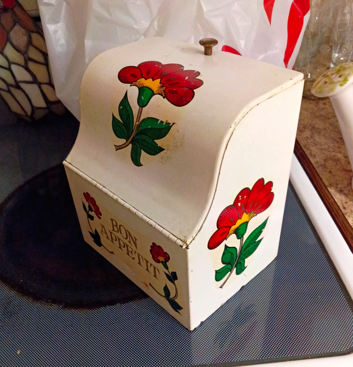 Small White Metal Wall Mounted Recipe Box w/ Lid, Floral Bon Appetit 6x4x6