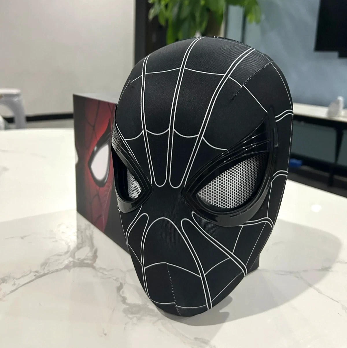 Marvel Spider-Man Mask Moveable Eyes Halloween Costume Cosplay Prop Mask NEW Marvel Spider-Man Mask Moveable Eyes Halloween Costume Cosplay Prop Mask NEW