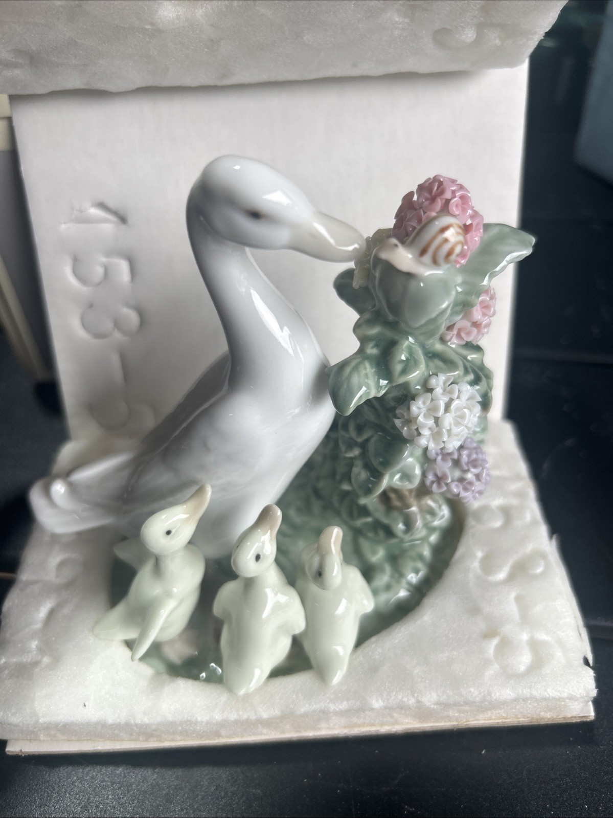 LLADRO # 01439 “How Do You Do”