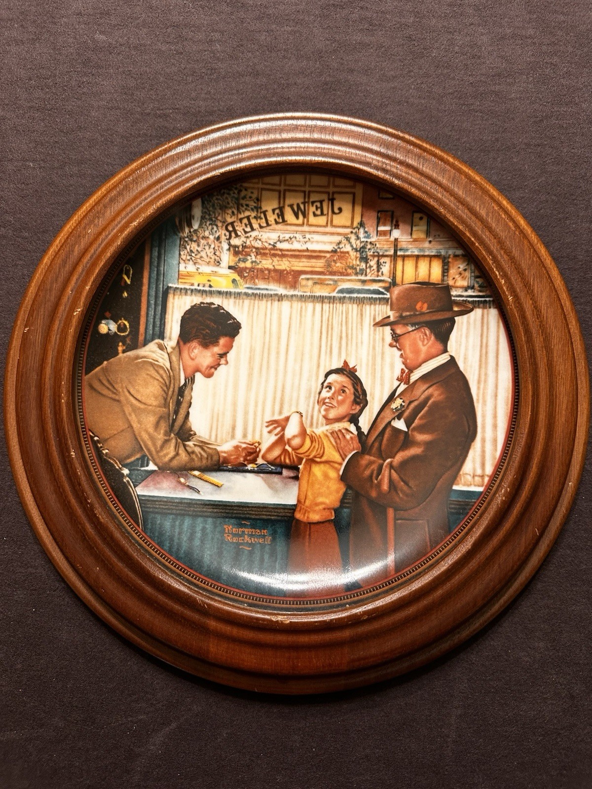 1989 Knowles Norman Rockwell “A Time to Keep” Collector Plate w/ Wood Frame 