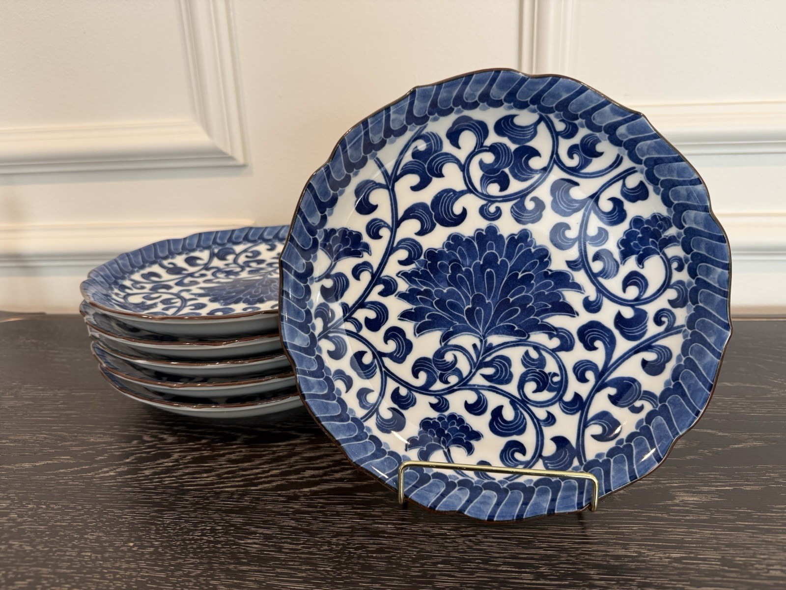 (1pc) VTG Andrea by Sadek Blue Mum Plate Scalloped Edge (1pc) VTG Andrea by Sadek Blue Mum Plate Scalloped Edge