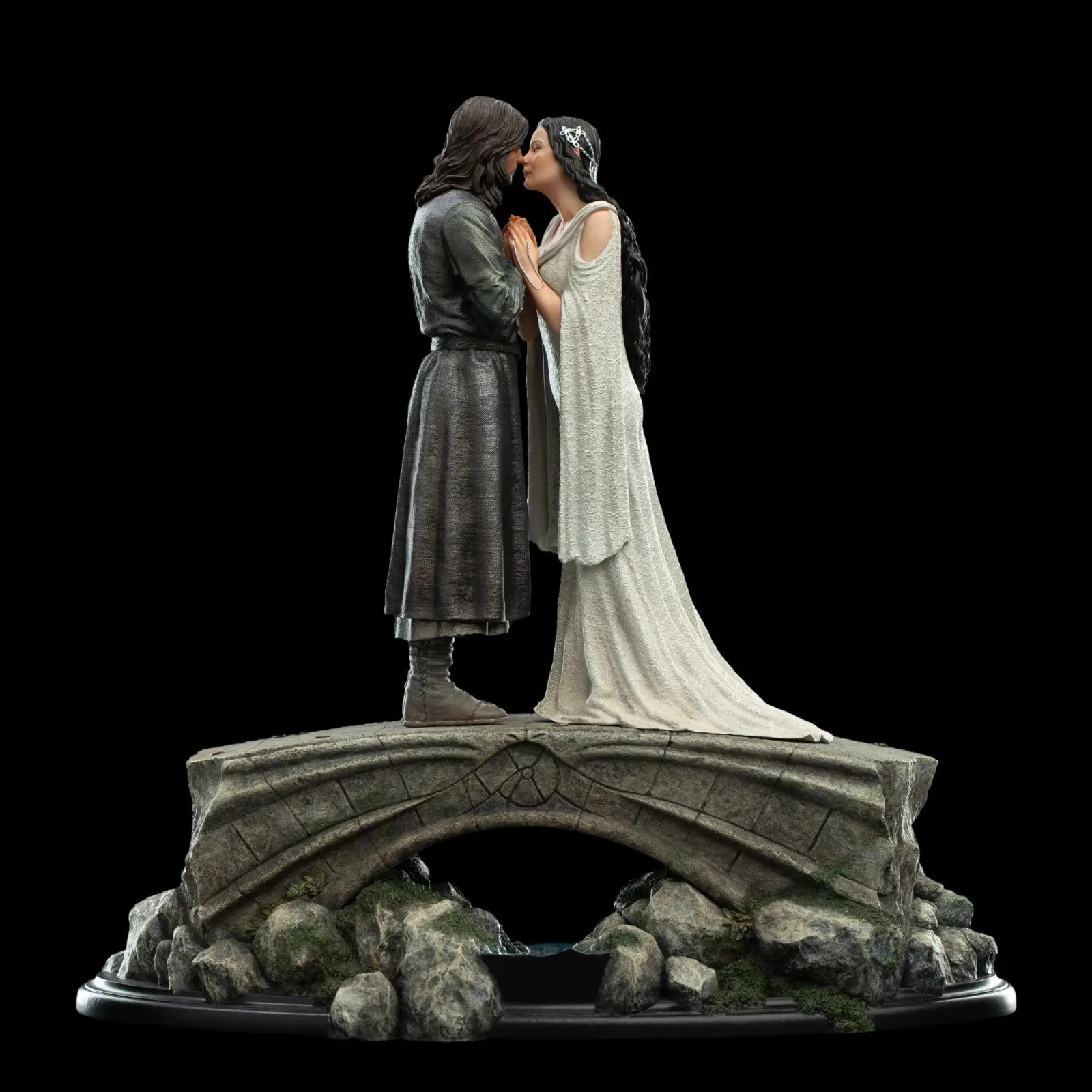 WETA Lord of the Rings Aragorn and Arwen Miniature Polystone Statue NEW