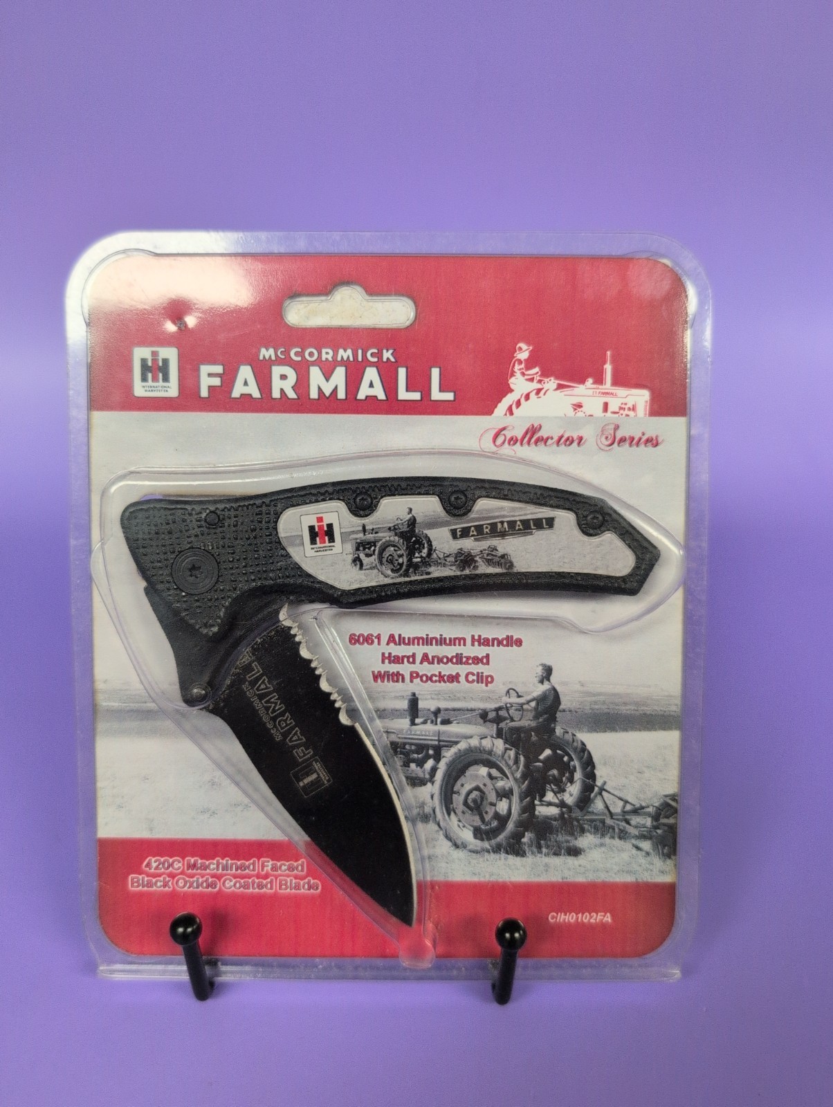 International Harvester Collectible Lock Blade Knife.  McCORMICK Farmall New.
